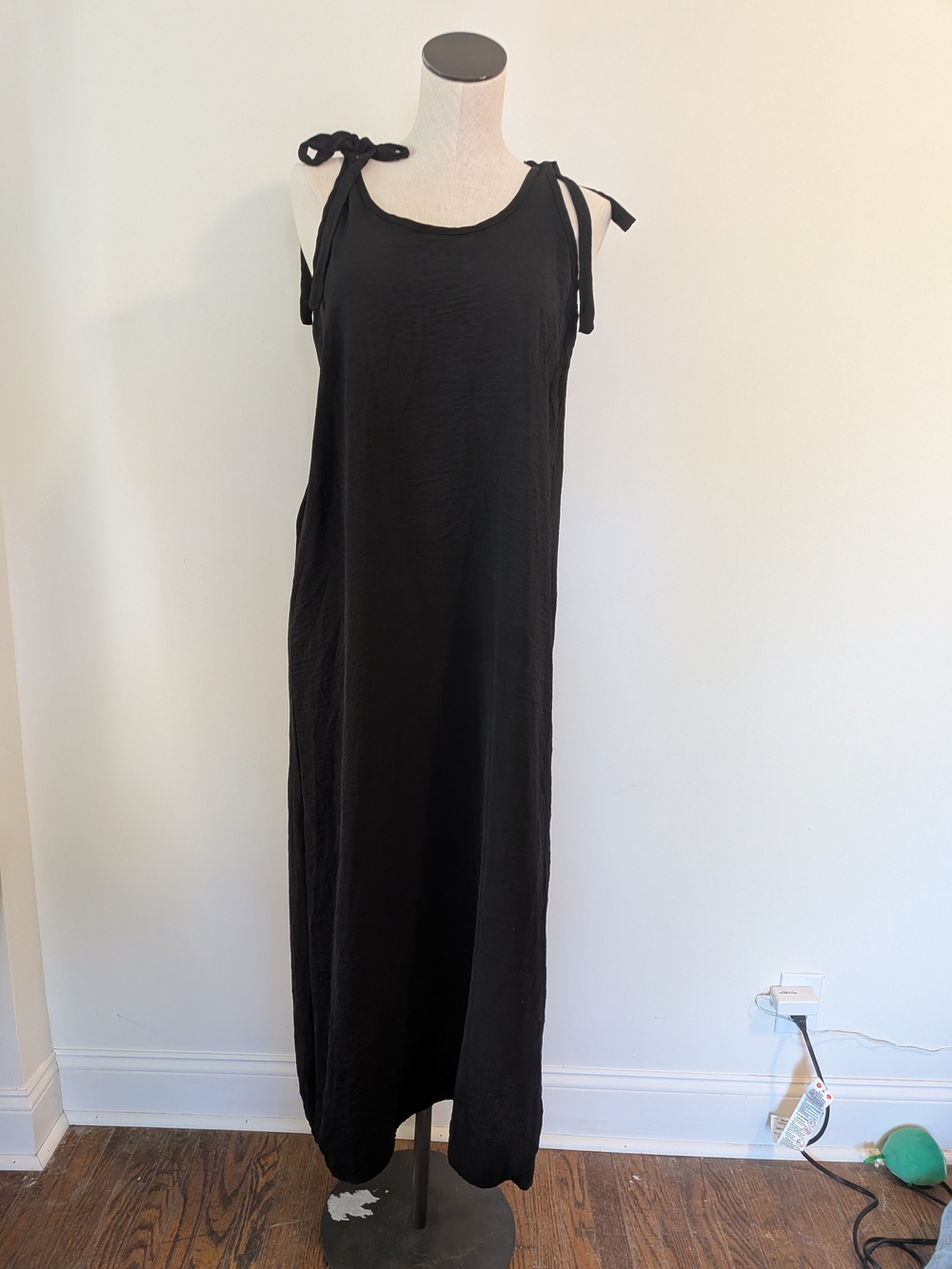 Pink Lily Black Tie-Shoulder Maxi Dress